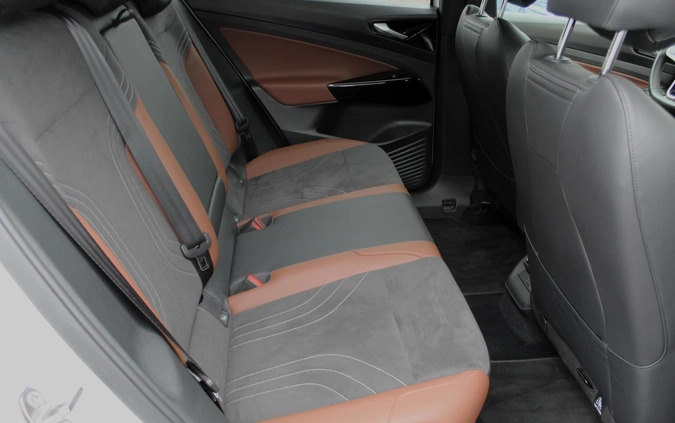 Volkswagen ID.4 cena 149900 przebieg: 18744, rok produkcji 2022 z Krzepice małe 742